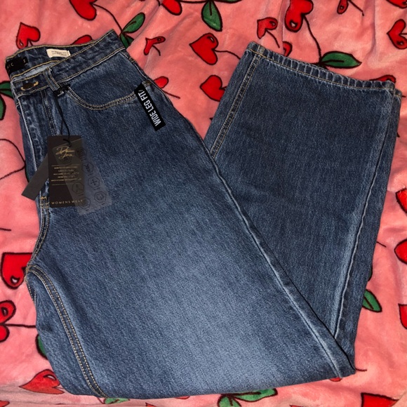NWT Deminic Wide Leg Fit Women’s Blue Jeans Sz 32 - Picture 2 of 9